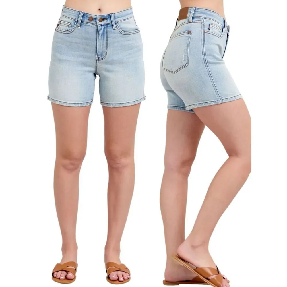 Judy Blue 2 Button High Rise Denim Shorts Light Wash Stretch Jean Shorts NWT